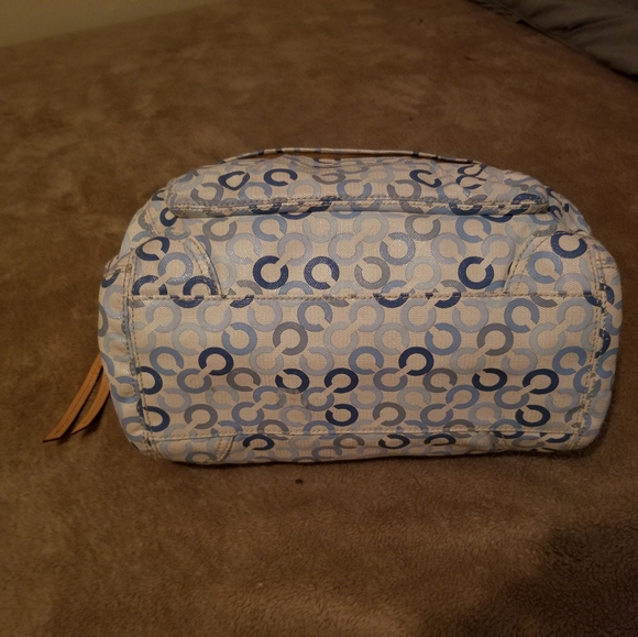 Purse - Picture 2 of 4
